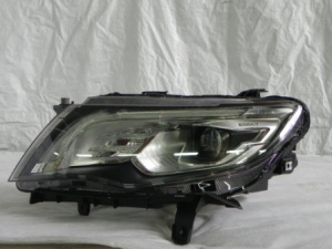 Фара левая Geely Atlas LED (уценка) 7051003200*