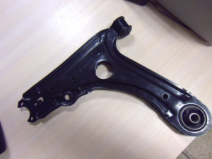 Рычаг передний Chery Amulet/Bonus/Vortex Corda/Very A112909010